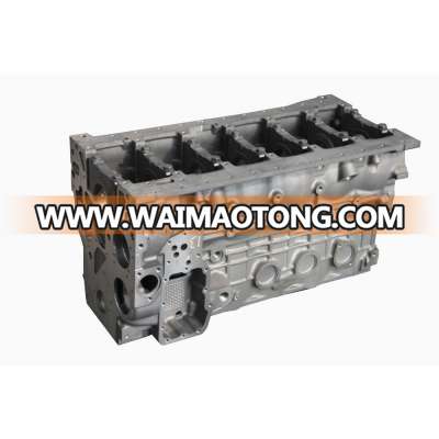 Engine block suit for ISDe with 6 cylinder 4946586